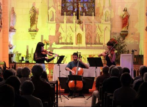 l'Ensemble Satellite à l'église de Cherves
